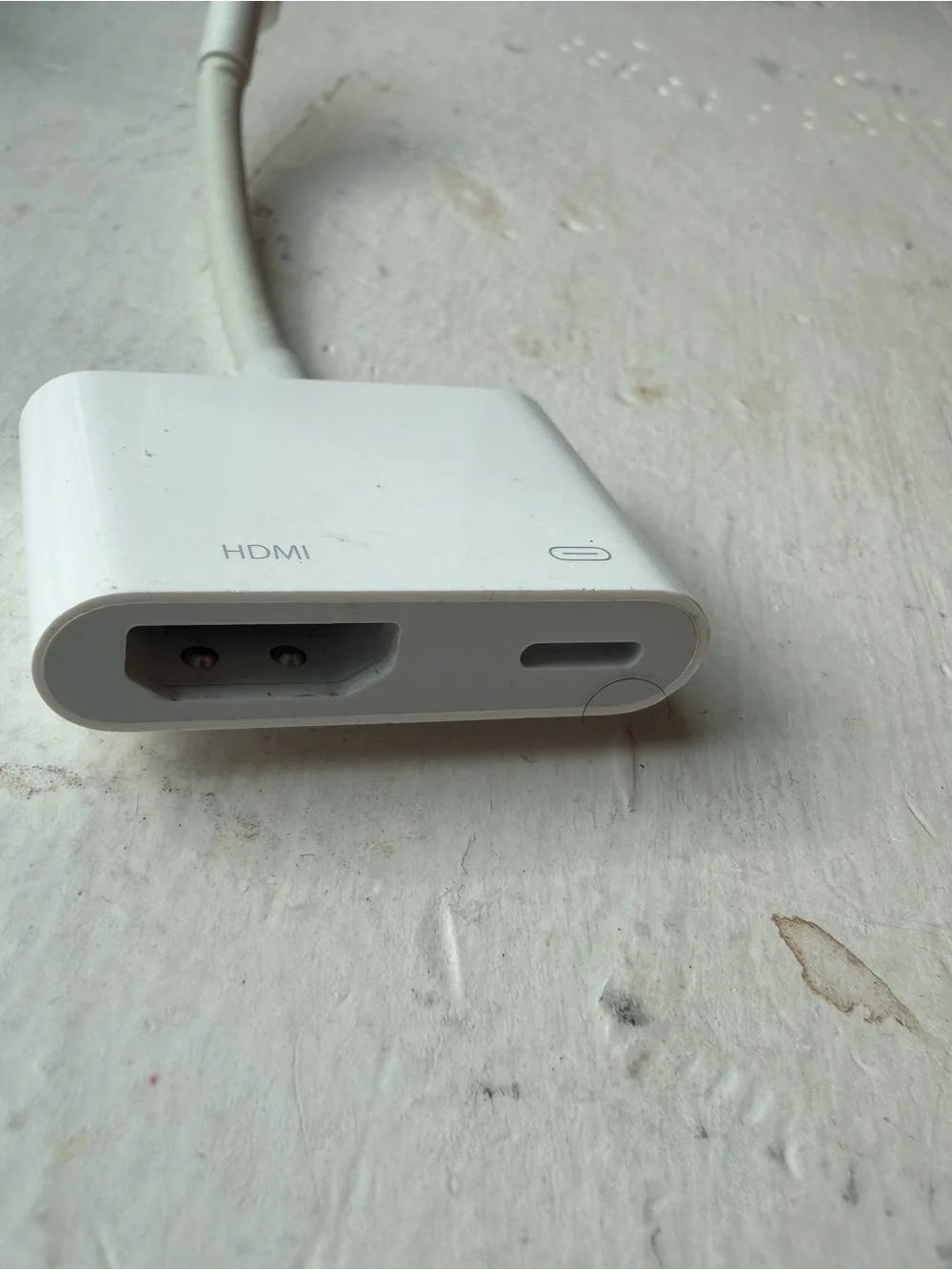Apple Lightning to HDMI Adapter with Pass-Through Charging - White